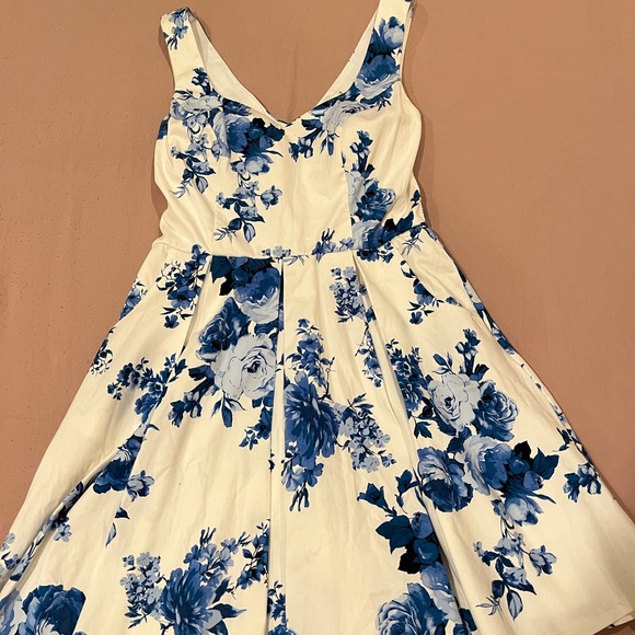 Francesca's Collections Dresses & Skirts - Formal dress size M